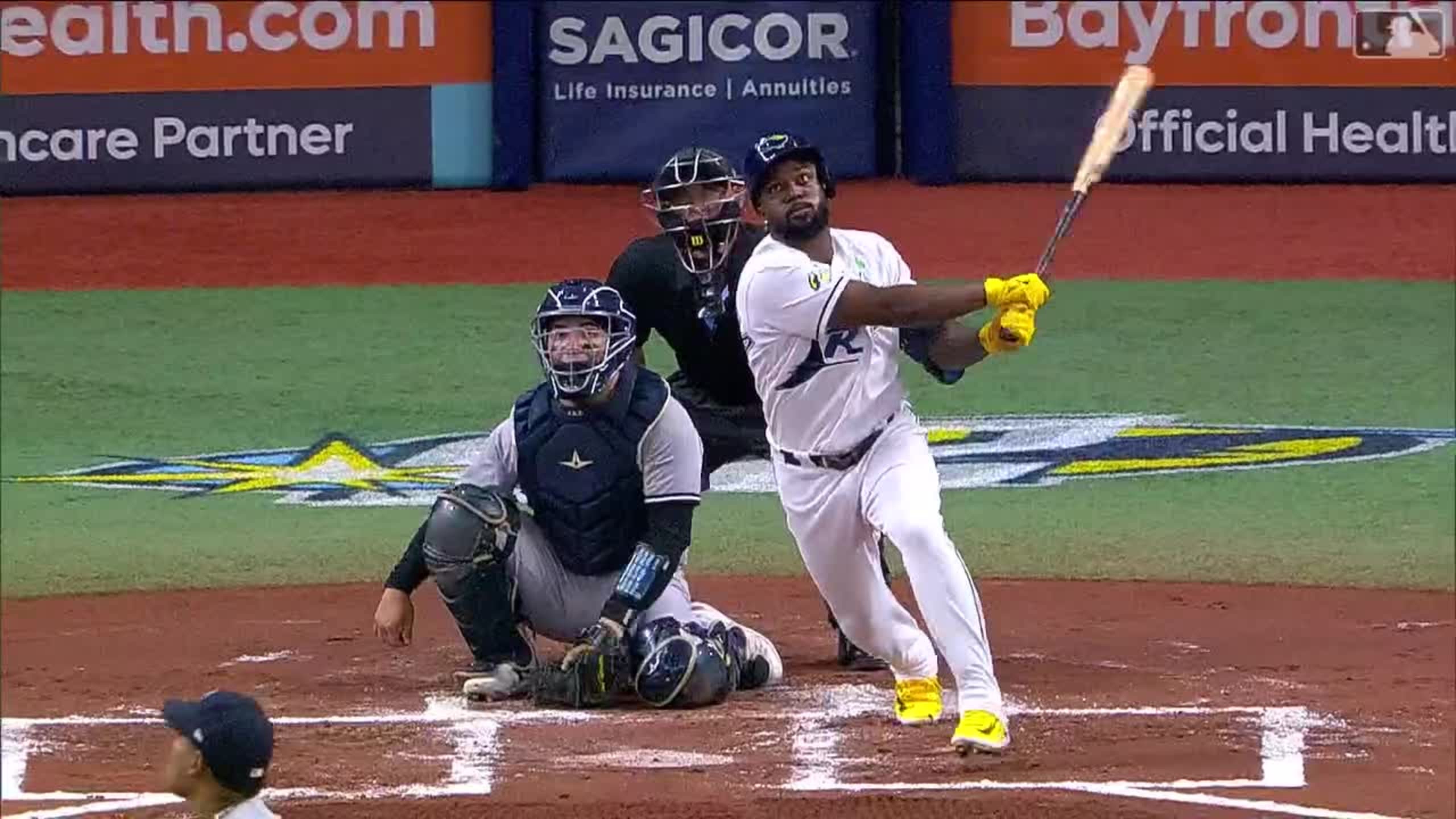 Harrison Bader ties it up with a solo home run! : r/baseball