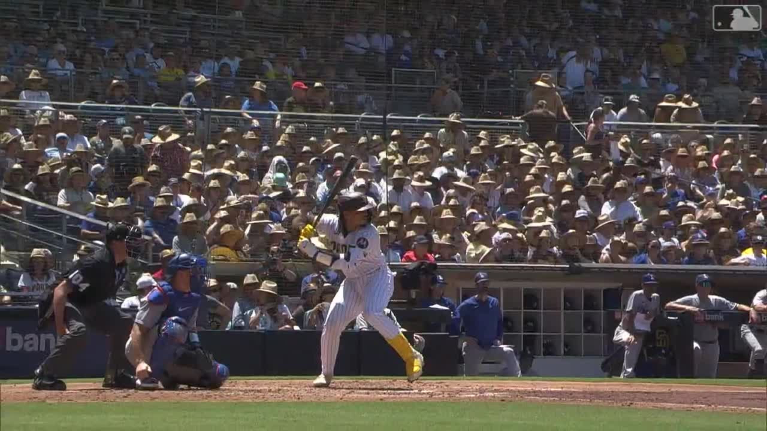 Betts, Outman homer as Dodgers stun Padres 5-2 – KGET 17