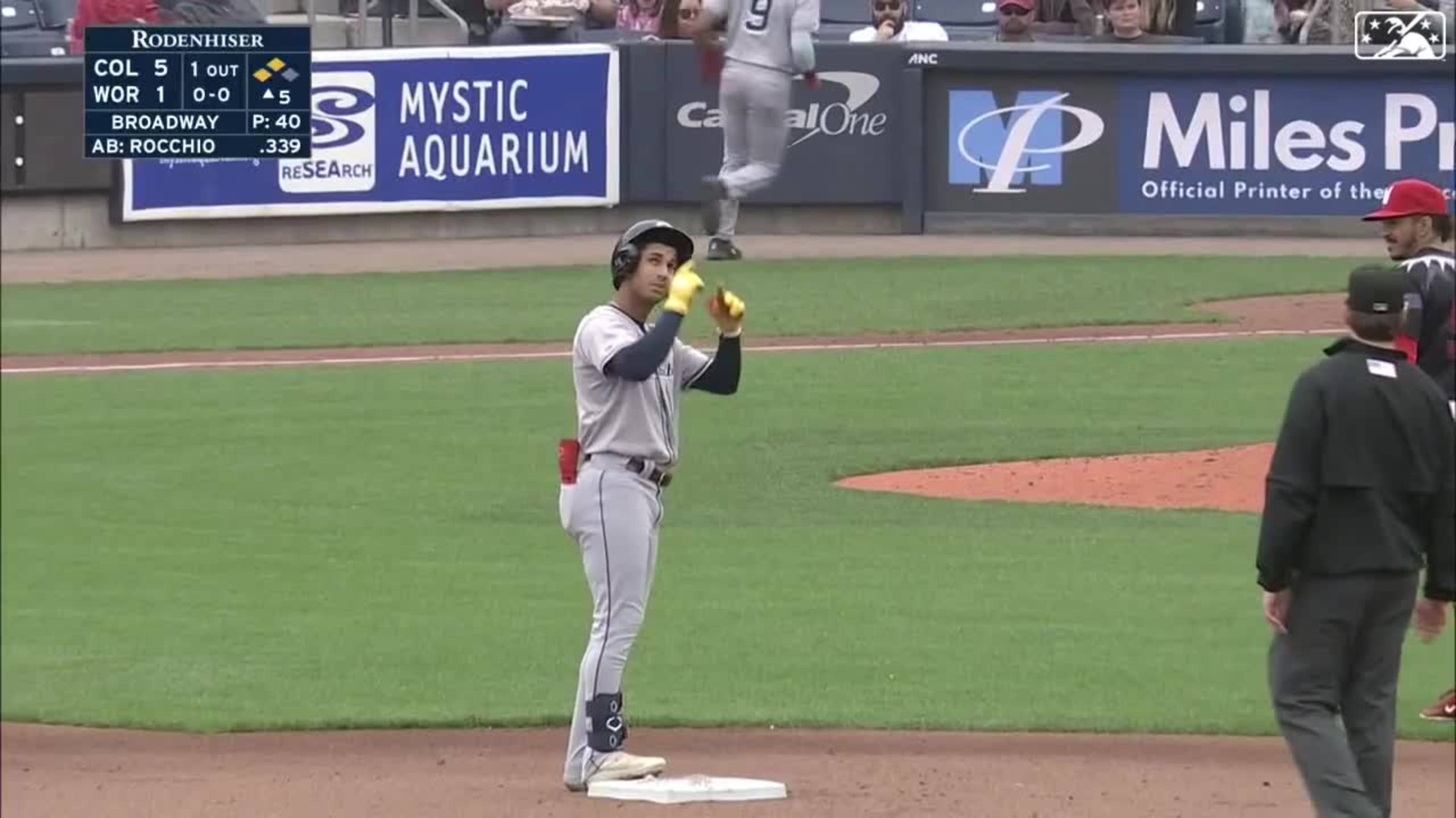 Brayan Rocchio lines 2run double