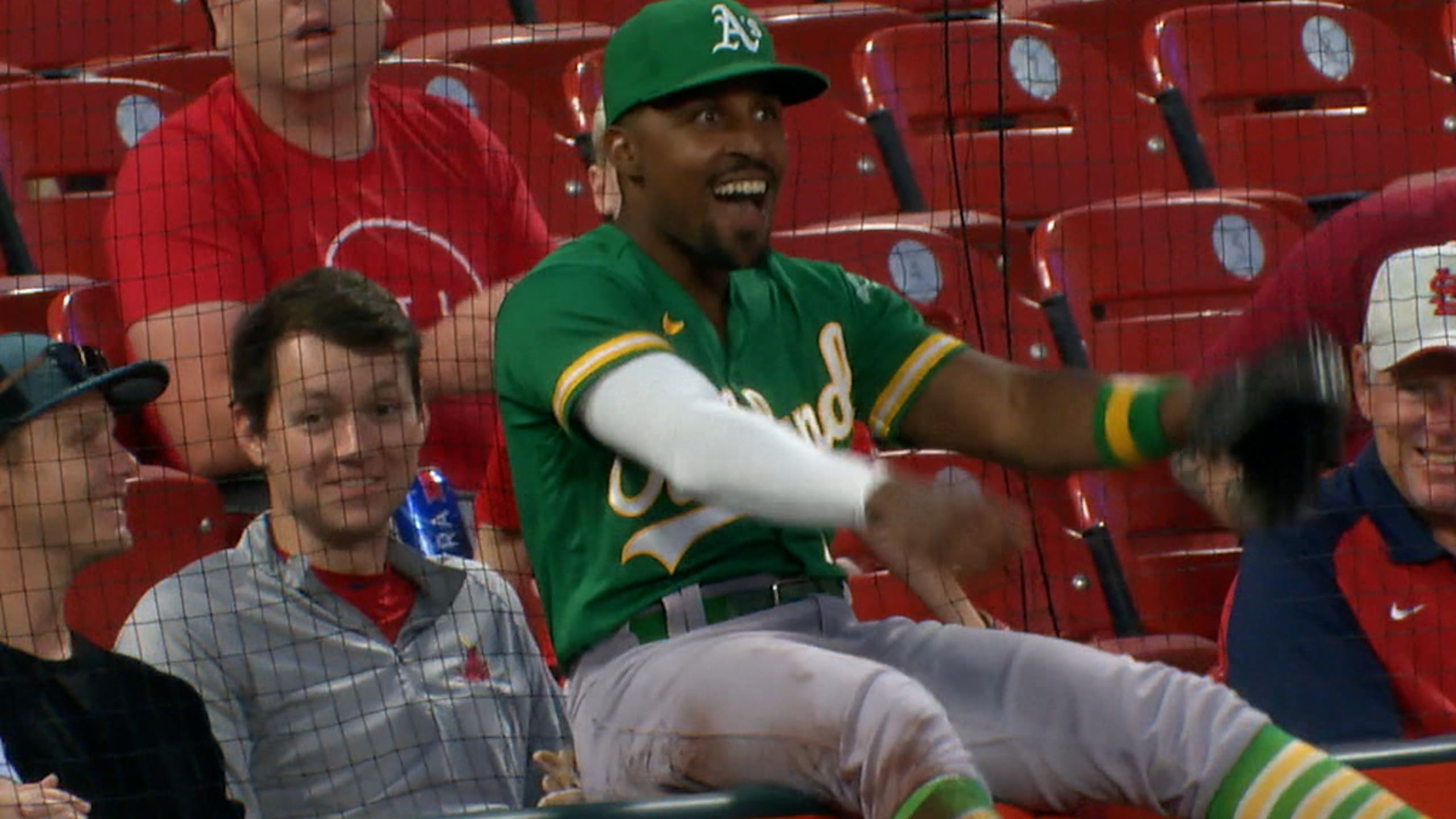 Watch: Albert Pujols gifts young fan game-worn jersey