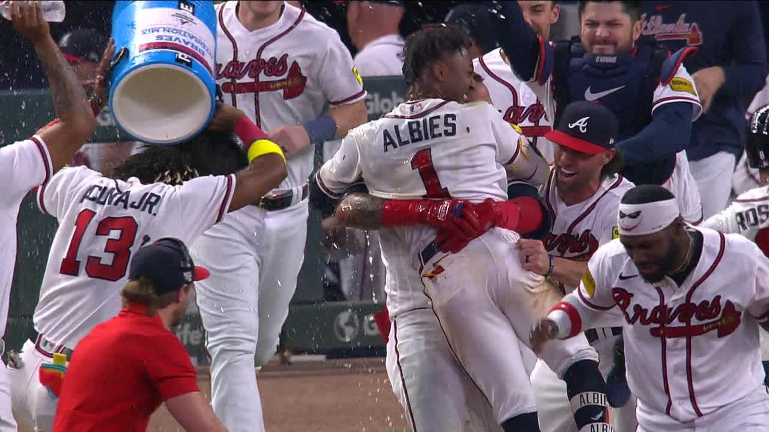 Albies drives in winning run in 9th as Braves beat Dodgers 4-3, avoid sweep  – WSB-TV Channel 2 - Atlanta