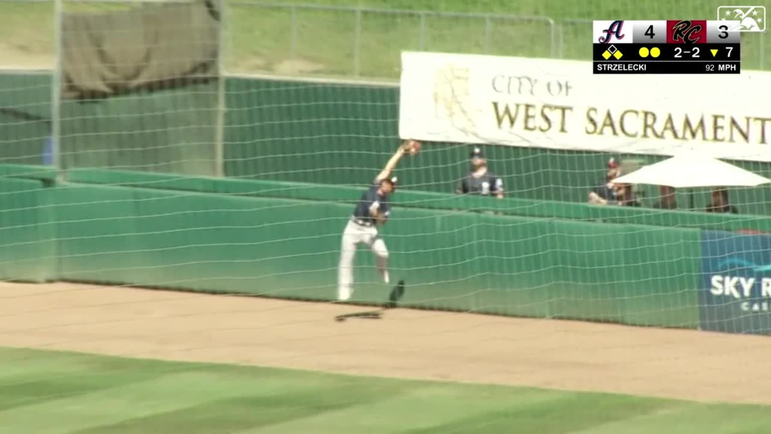 Barrosa's home run robbery 08/06/2023