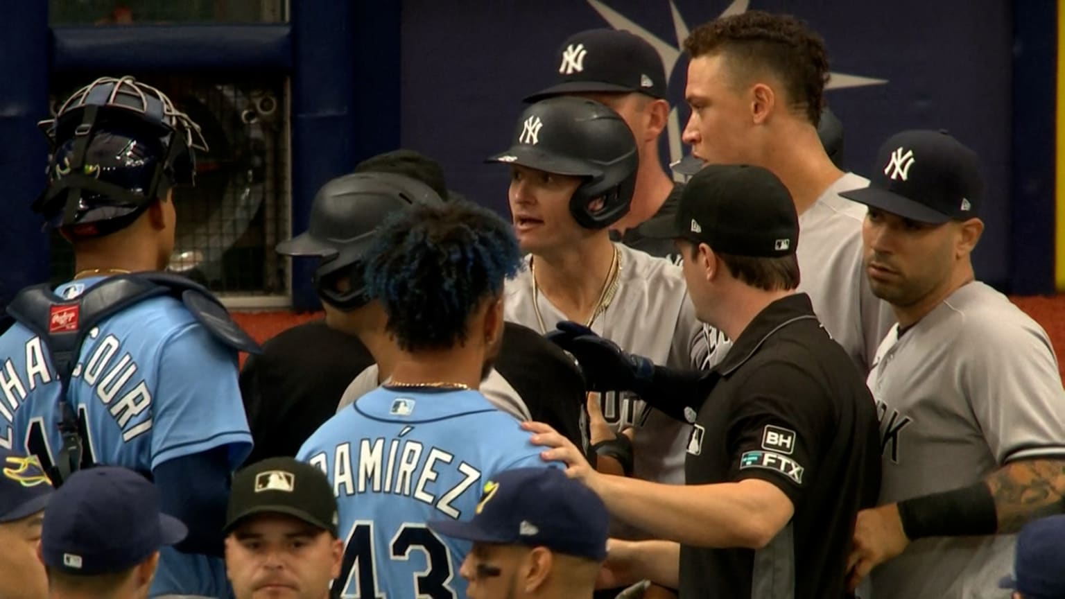 Benches clear in the 2nd inning 09/04/2022 New York Yankees