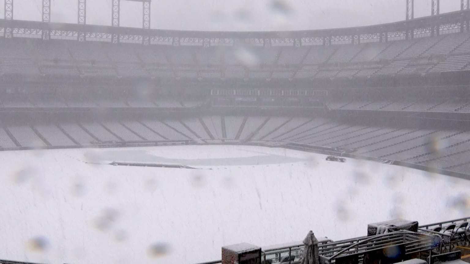 Snow game at Coors Field | 04/17/2026 | Colorado Rockies