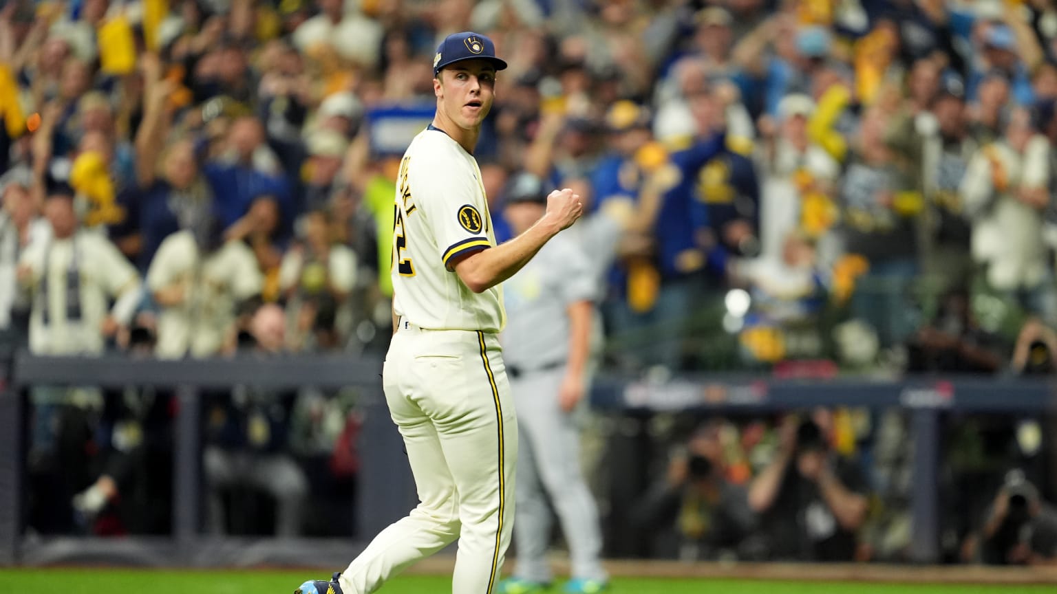 Japanese call of Jacob Misiorowski's Game 1 start | 10/23/2026 | MLB.com