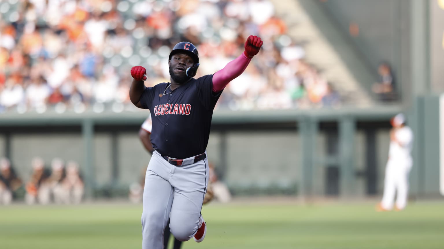 Jhonkensy Noel homers in his first MLB atbat 06/26/2024 Cleveland