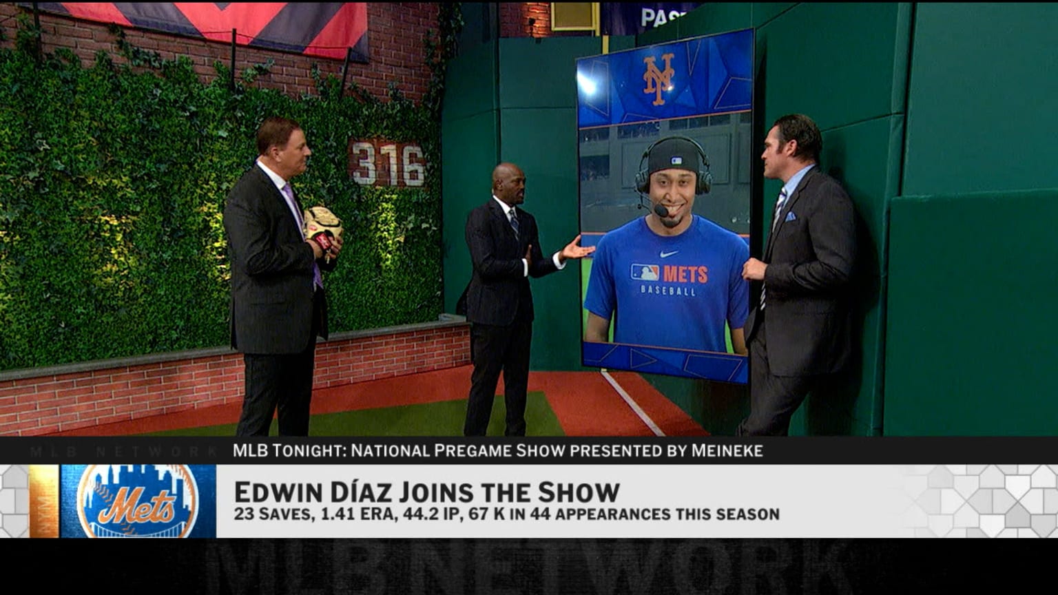 Edwin Díaz on being named NL Reliever of the Month | 08/05/2025 ...