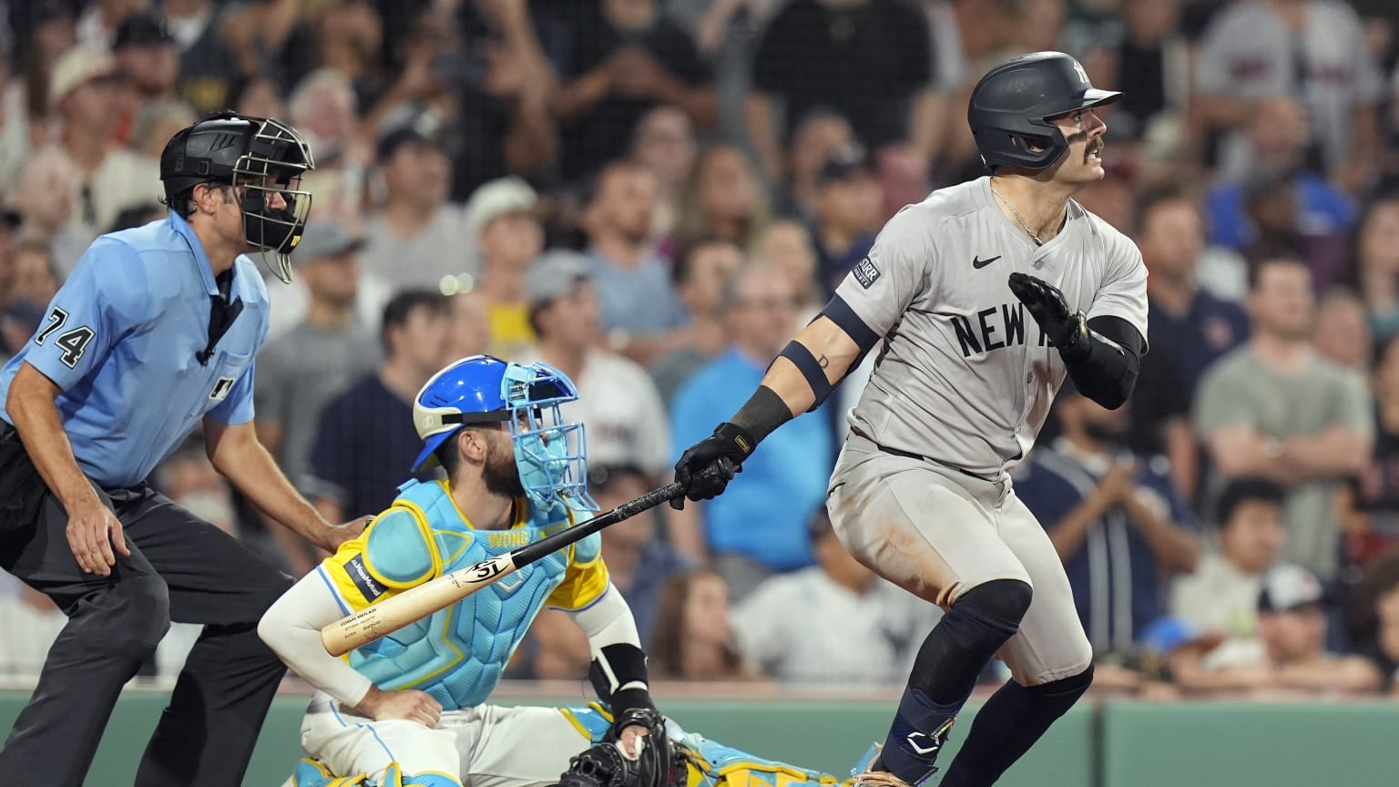 Austin Wells' goahead RBI sac fly 07/27/2024 New York Yankees