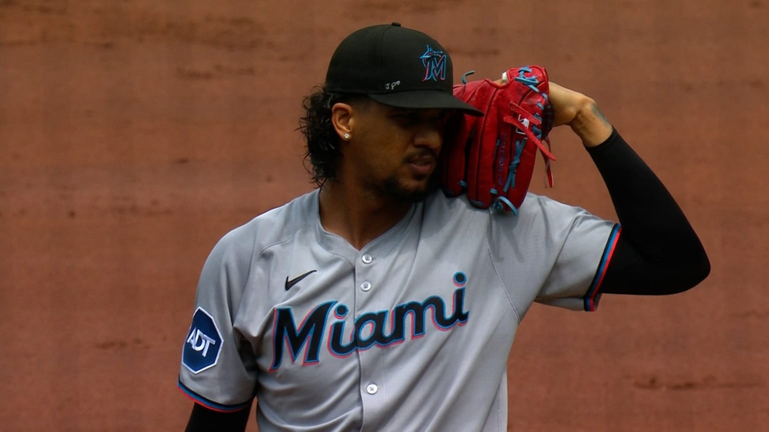 Eury Pérez fans six across seven shutout innings | 07/13