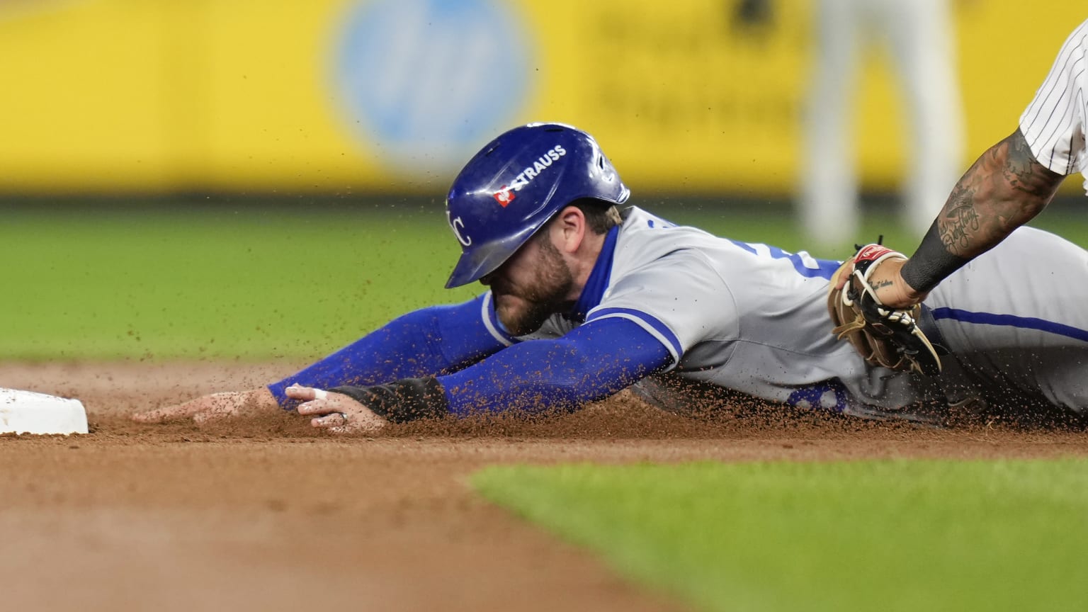 Austin Wells catches Kyle Isbel stealing | 10/07/2024 | New York Yankees