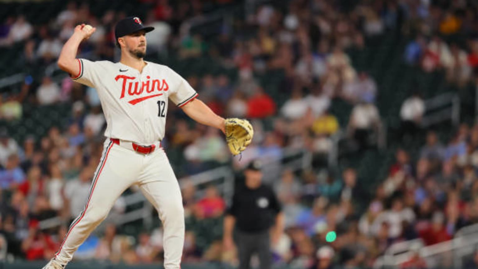 Kyle Farmer takes the mound in the 9th 09/14/2024 Minnesota Twins