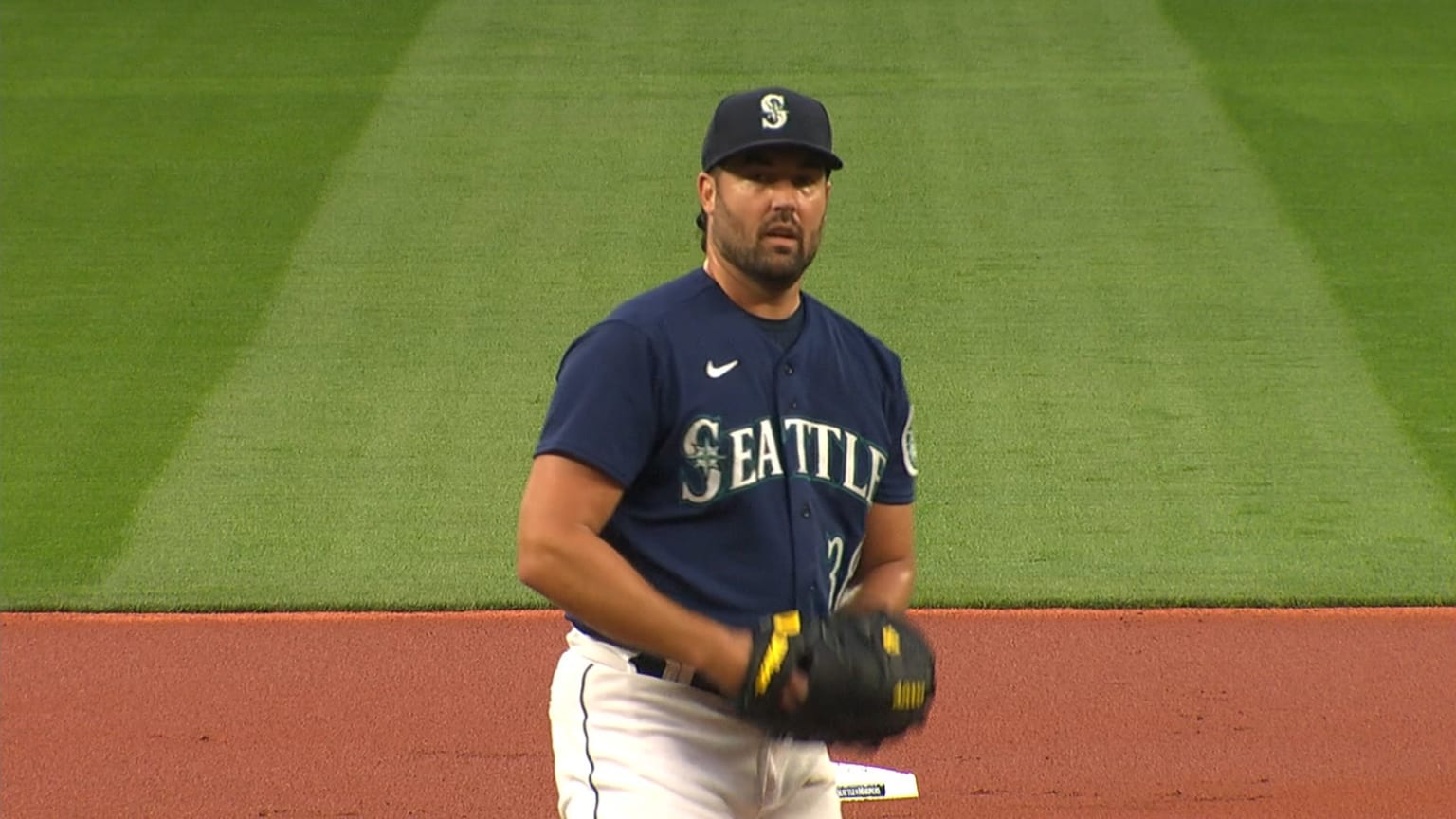 Robbie Ray strikes out 9, 04/24/2021