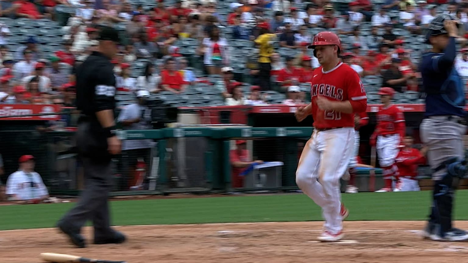 Randal Grichuk hits an RBI sac fly in the 2nd inning | 08/19/2023 | Los ...