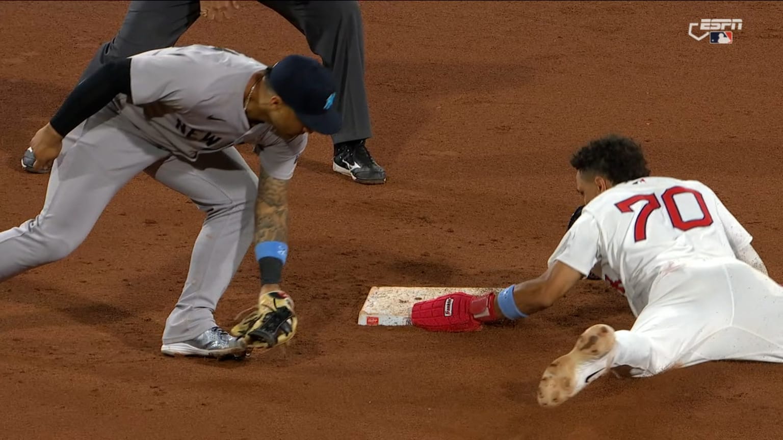 David Hamilton manufactures a run  | 06/16/2024 | Boston Red Sox