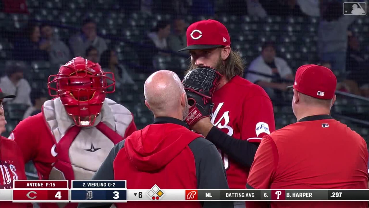 Tejay Antone exits with elbow injury in 6th | 09/13/2023 | Cincinnati Reds