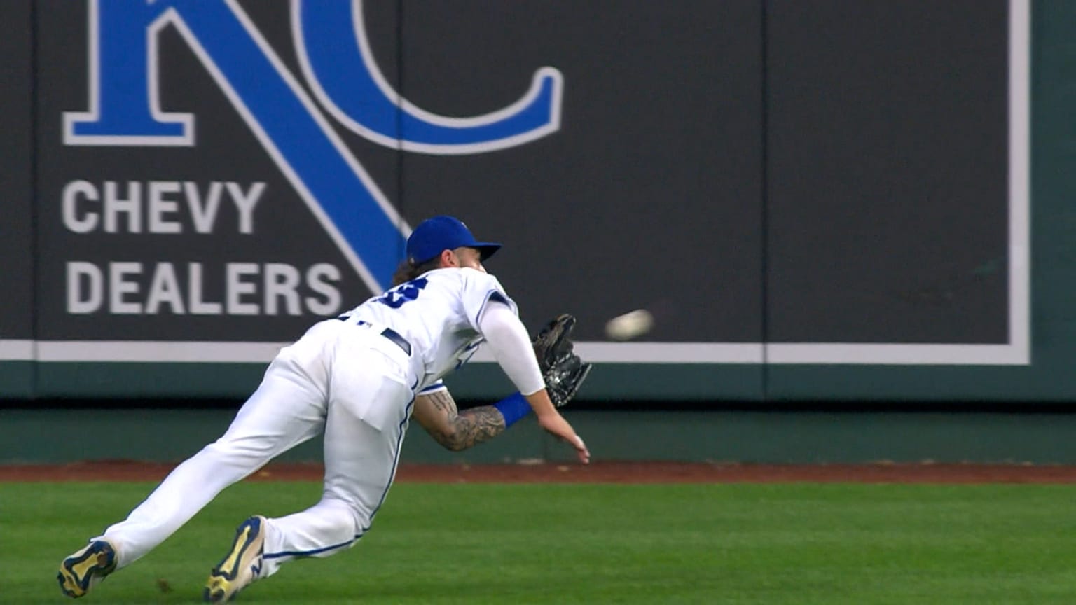 Kyle Isbels Diving Catch 08272022 Kansas City Royals 