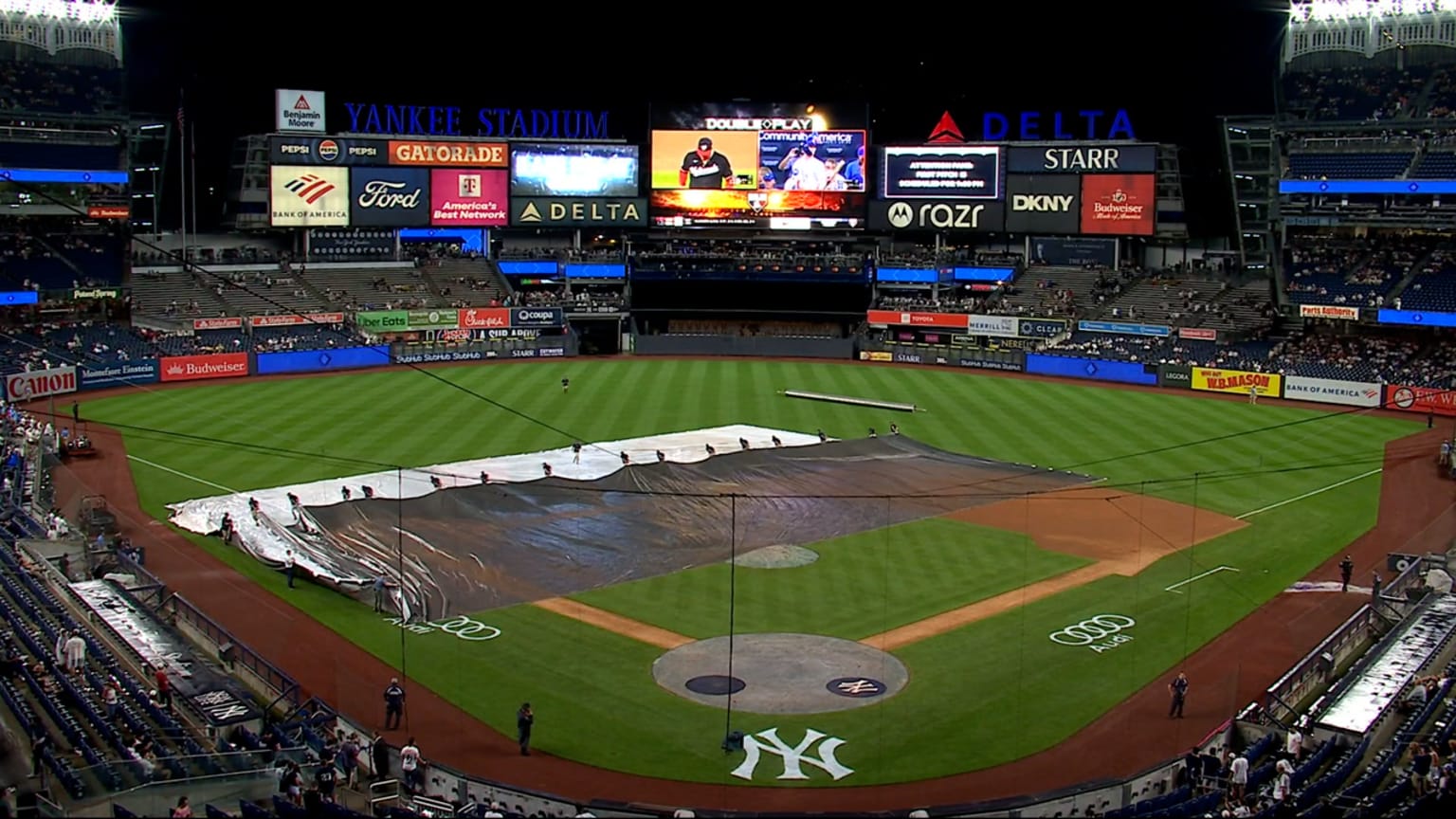 braves vs yankees — Battery Power