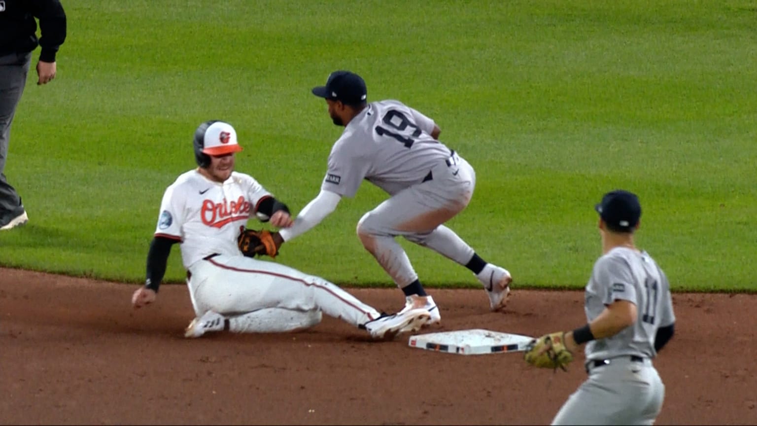 Yankees complete double play after review | 04/30/2025 | New York Yankees