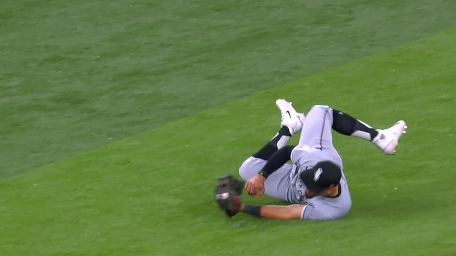Rafael Ortega's sweet sliding catch | 05/07/2024 | MLB.com