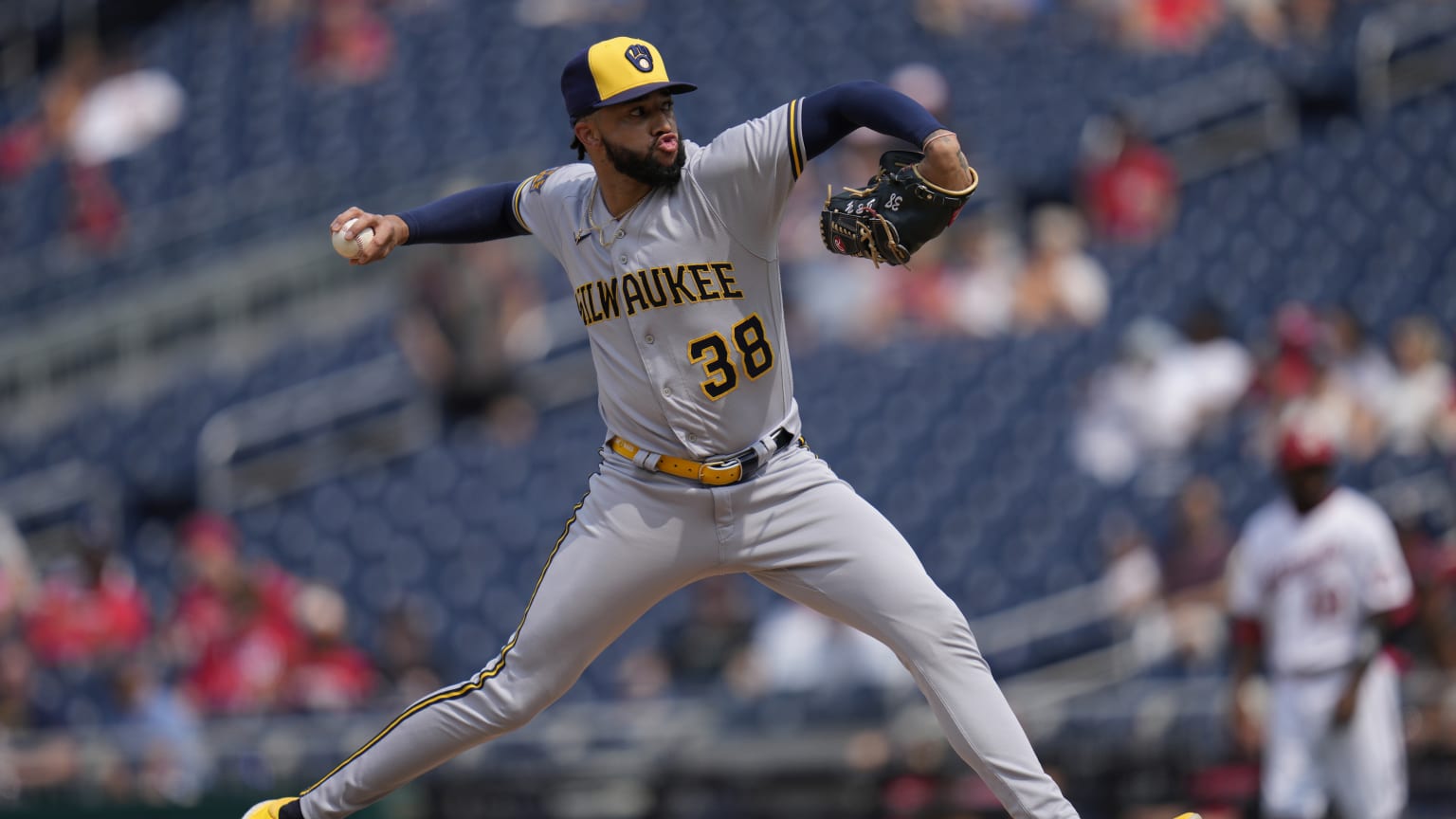 Analyzing the YankeesBrewers Devin Williams trade 12/13/2025
