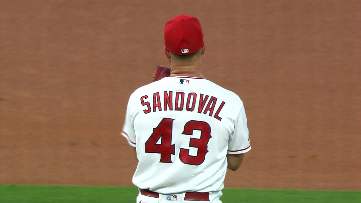 Patrick Sandoval poncha a 4 27/09/2022