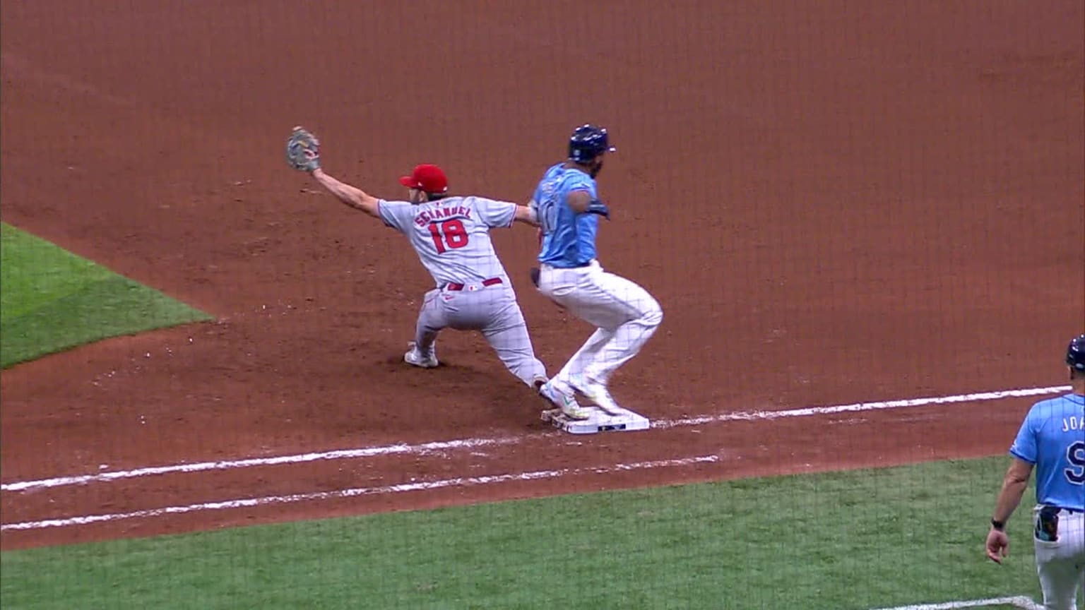 Amed Rosario singles after review in the 6th | 04/18/2024 | MLB.com