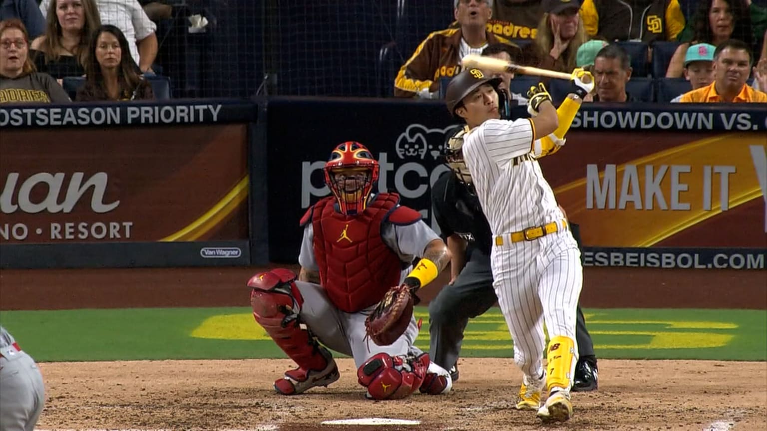 Korea's Ha-Seong Kim crushes ANOTHER solo shot to right field