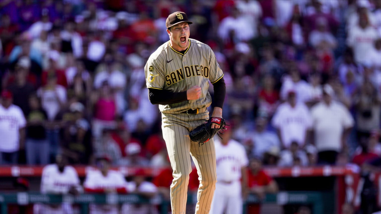 Mason Miller is named NL Reliever of the Month | 05/04/2026 | San