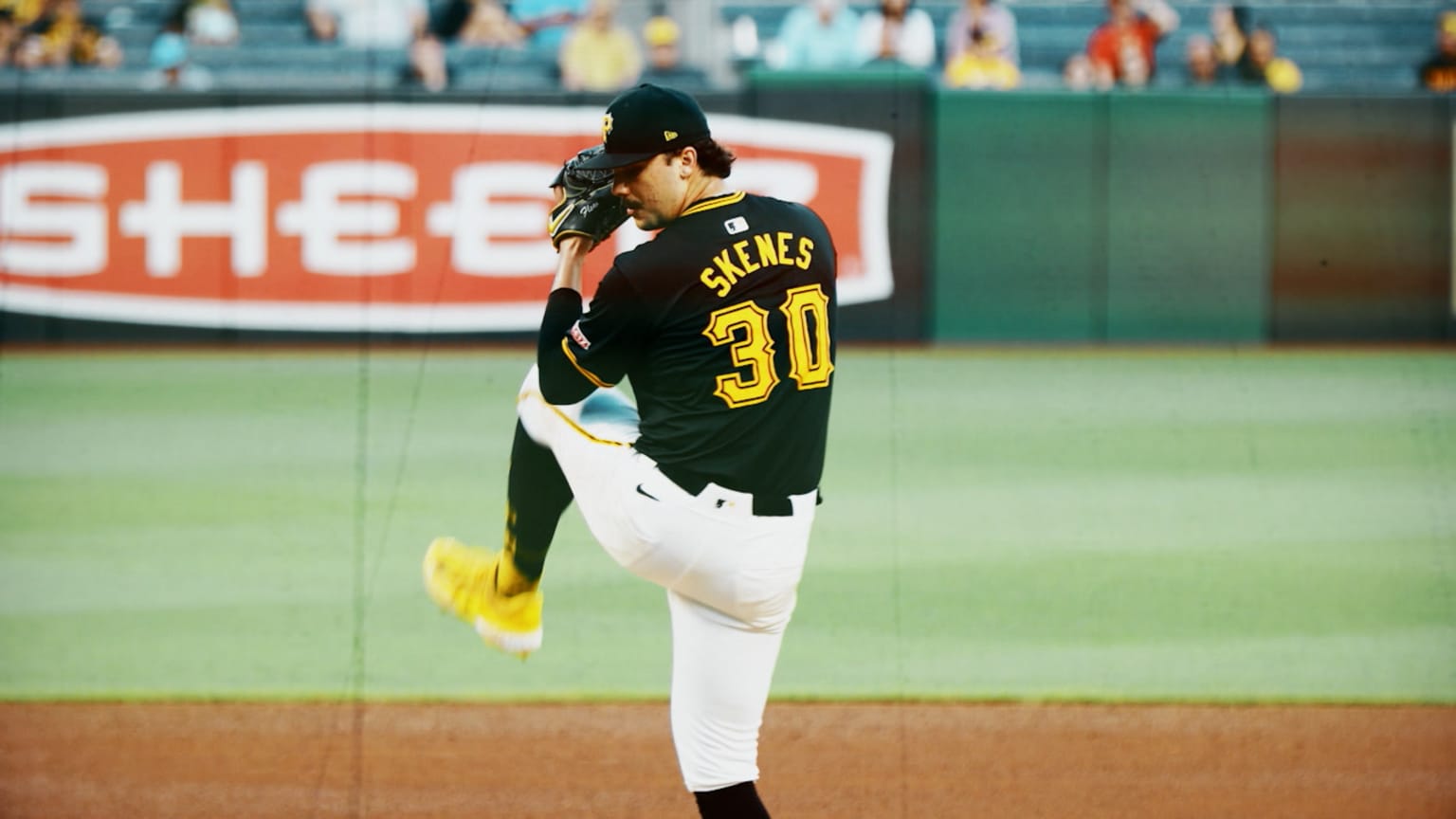Paul Skenes is named NL Rookie of the Month | 10/01/2024 | MLB.com