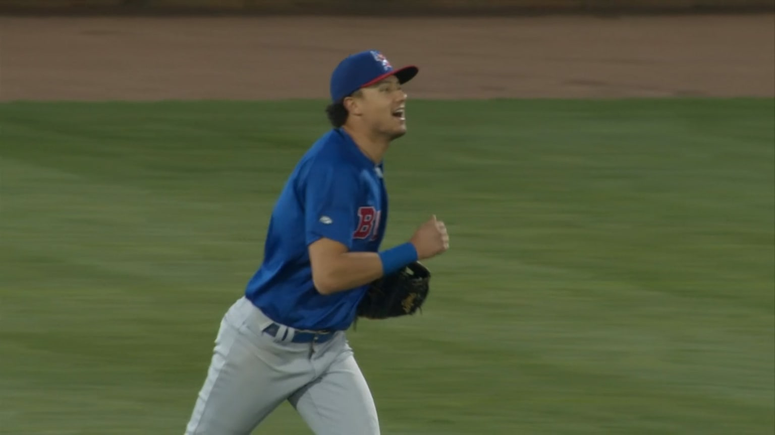 Cam Eden #39 s impressive diving catch 06/08/2024 MLB com