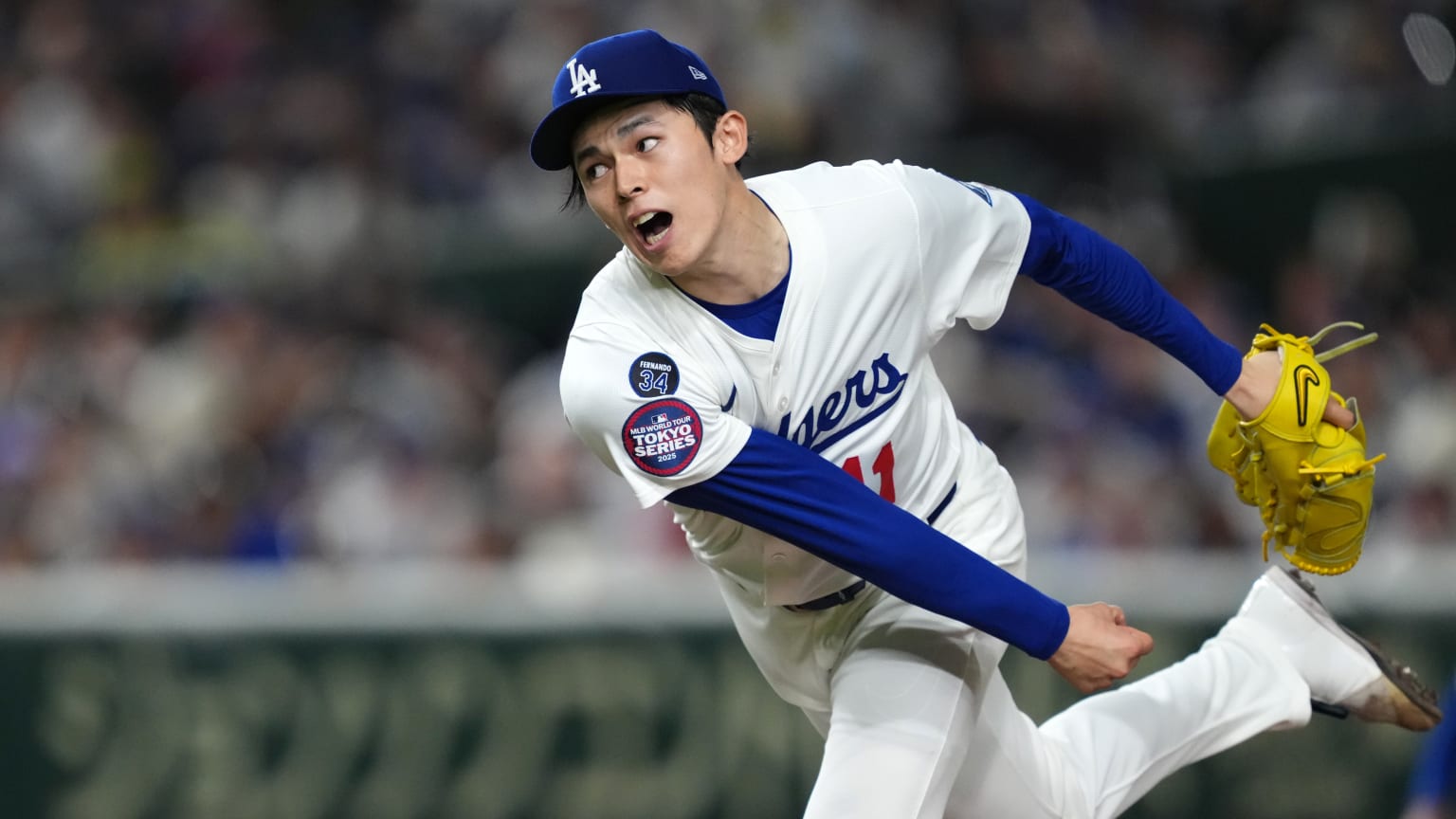 Sasaki gets back-to-back strikeouts to limit damage | 03/19/2025 | MLB Japan