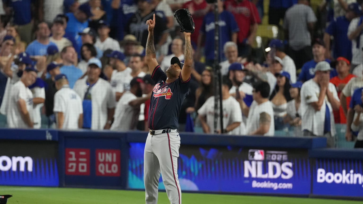 Raisel Iglesias closes out the Braves' Game 2 win | 10/04/2026 | MLB.com