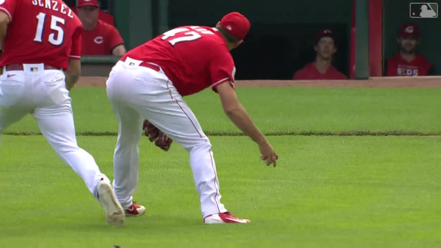 Derek Law's barehanded play 08/05/2023 Washington Nationals