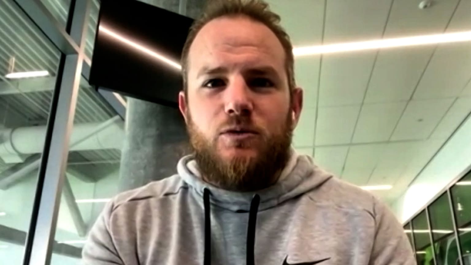 Max Muncy talks about staying with Dodgers and more 11/06/2023 Los