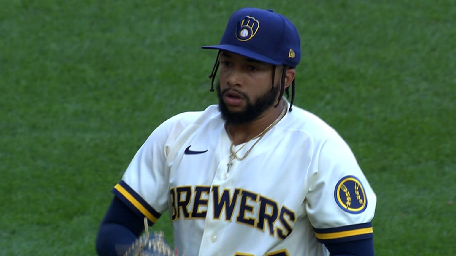 Williams earns his 11th save 09/08/2022