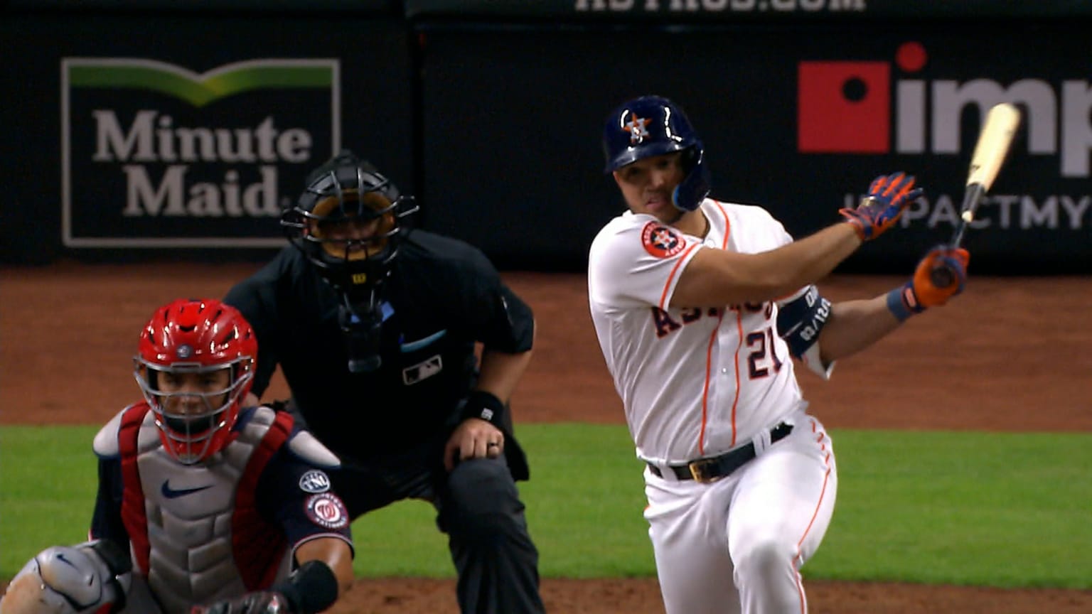 Diaz singles up the middle to tie the game in the 9th | 06/15/2023 ...