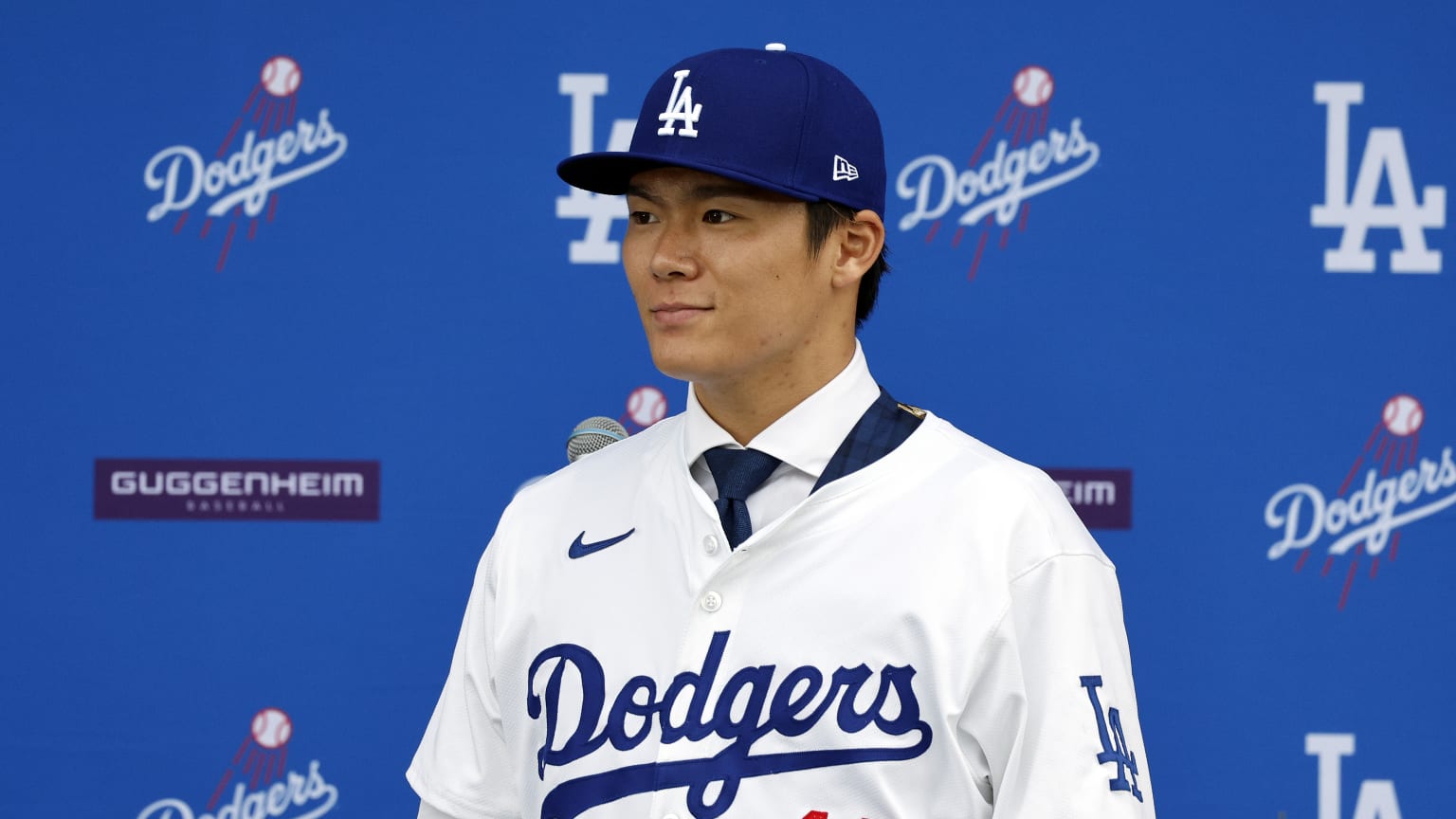 Yoshinobu Yamamoto discusses joining Dodgers, more | 12/28