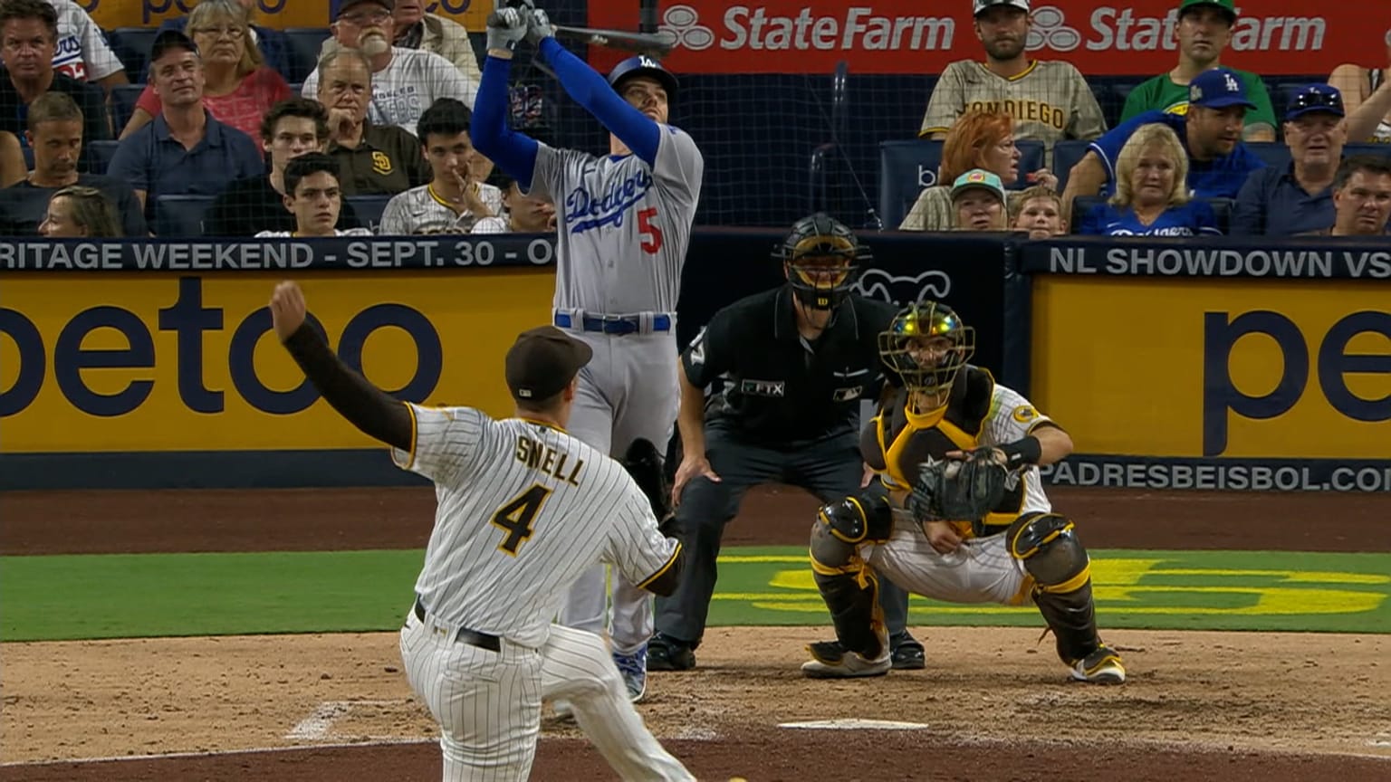 Freeman bloops a double to left, scores Trea Turner | 09/10/2022 | Los ...