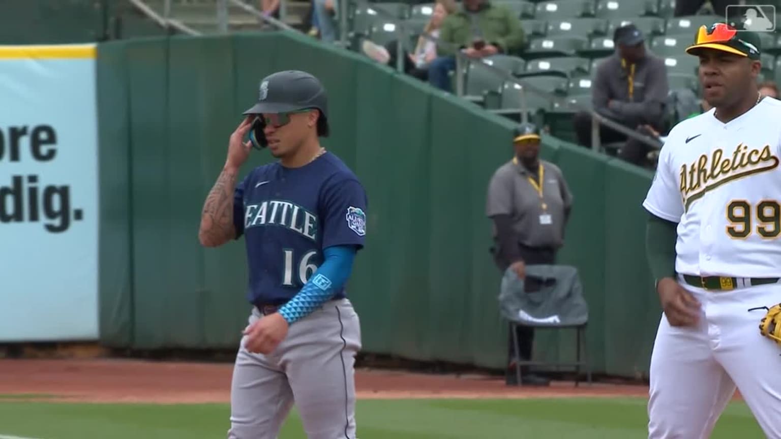 Kolten Wong's tworun single 05/04/2023 Seattle Mariners