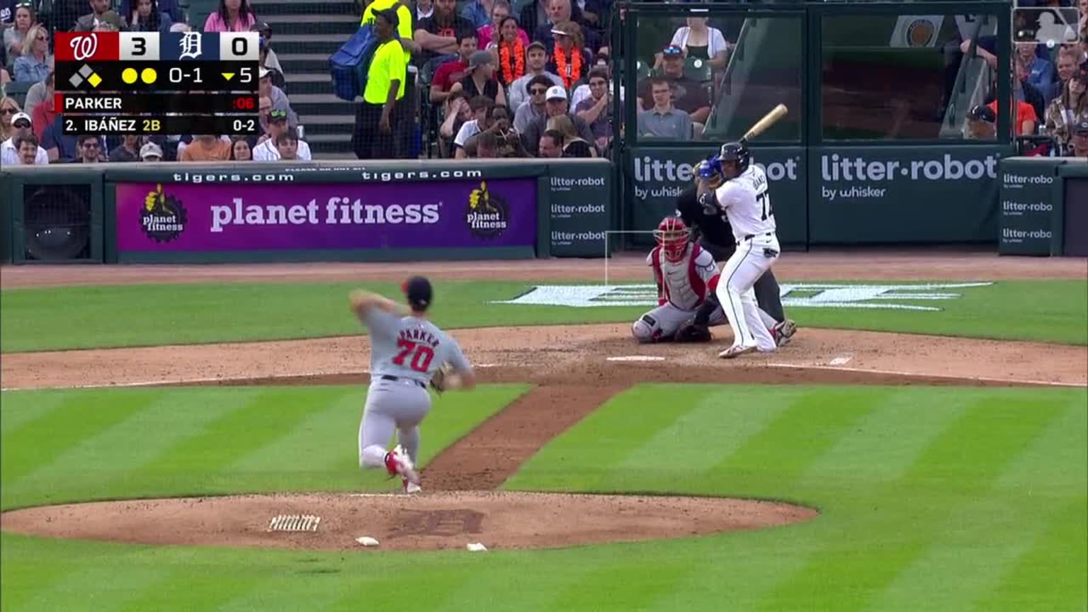 Andy Ibáñez reaches on an error by Mitchell Parker | 06/11/2024 | Detroit Tigers
