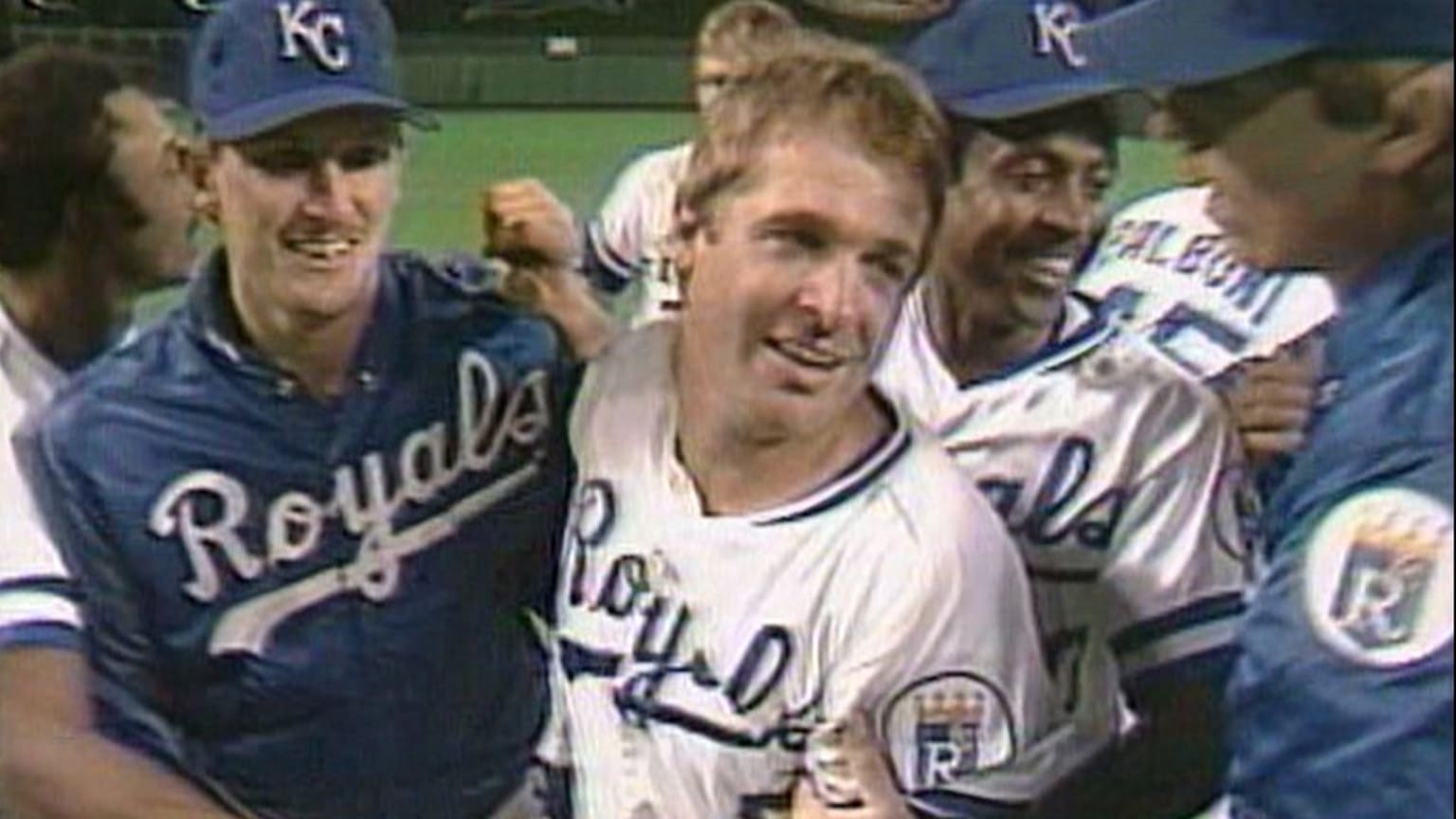 walkoff sends 1985 World Series to Game 7 11/09/2024