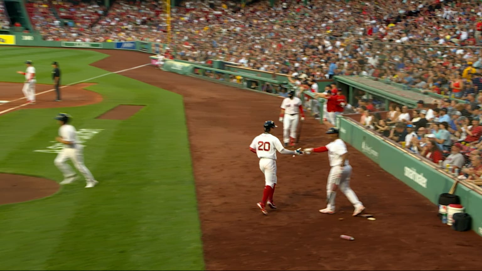 Red Sox score 5 runs in the 2nd to take an early lead 07/07/2023 Boston Red Sox