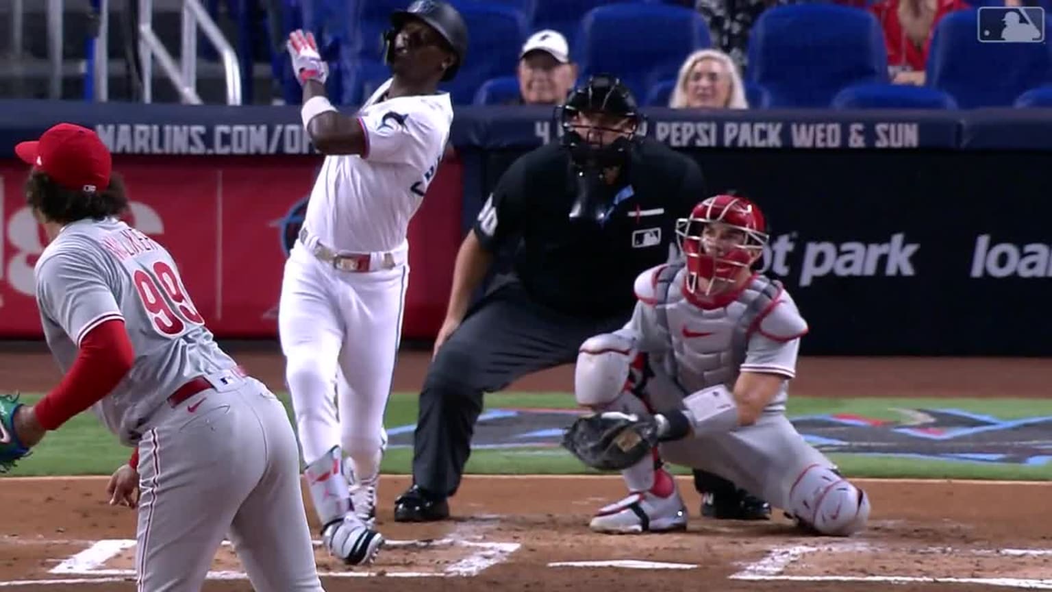 Chisholm Jr.'s groundrule double 07/31/2023 Miami Marlins