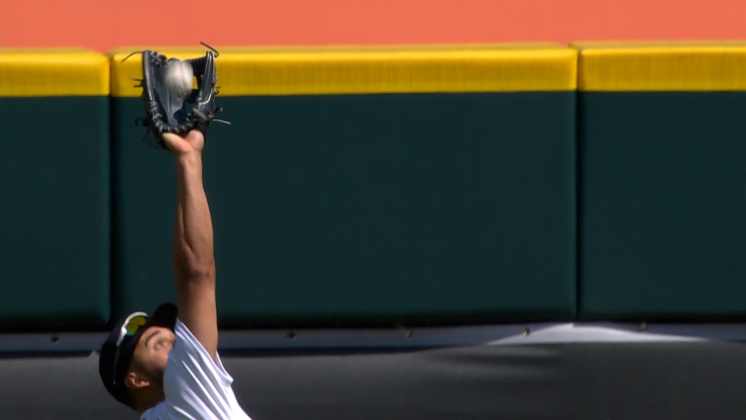 Riley Greene's slick running catch | 05/21/2026 | MLB.com