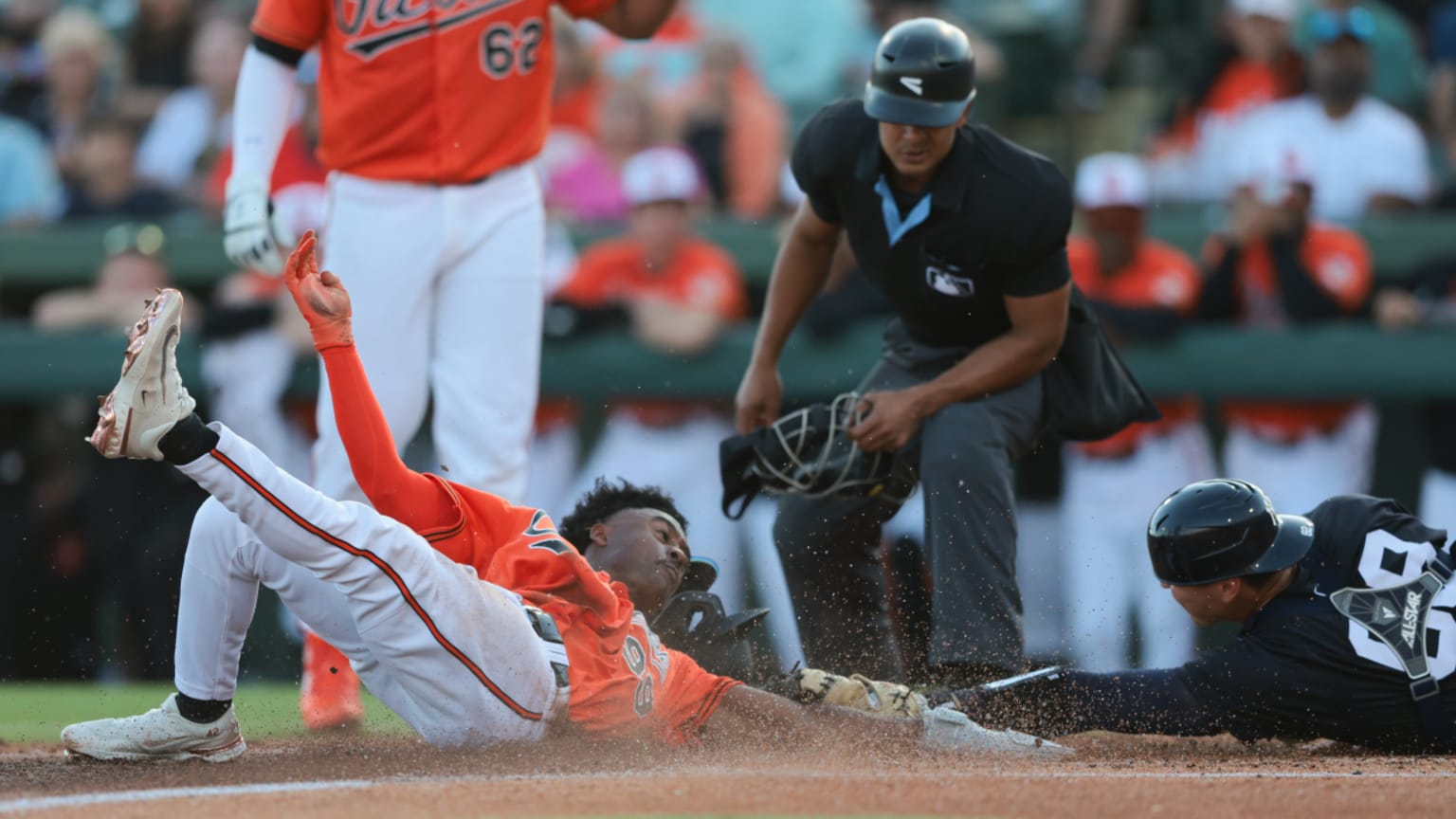 Enrique Bradfield Jr. manufactures run  | 03/15/2025 | Baltimore Orioles