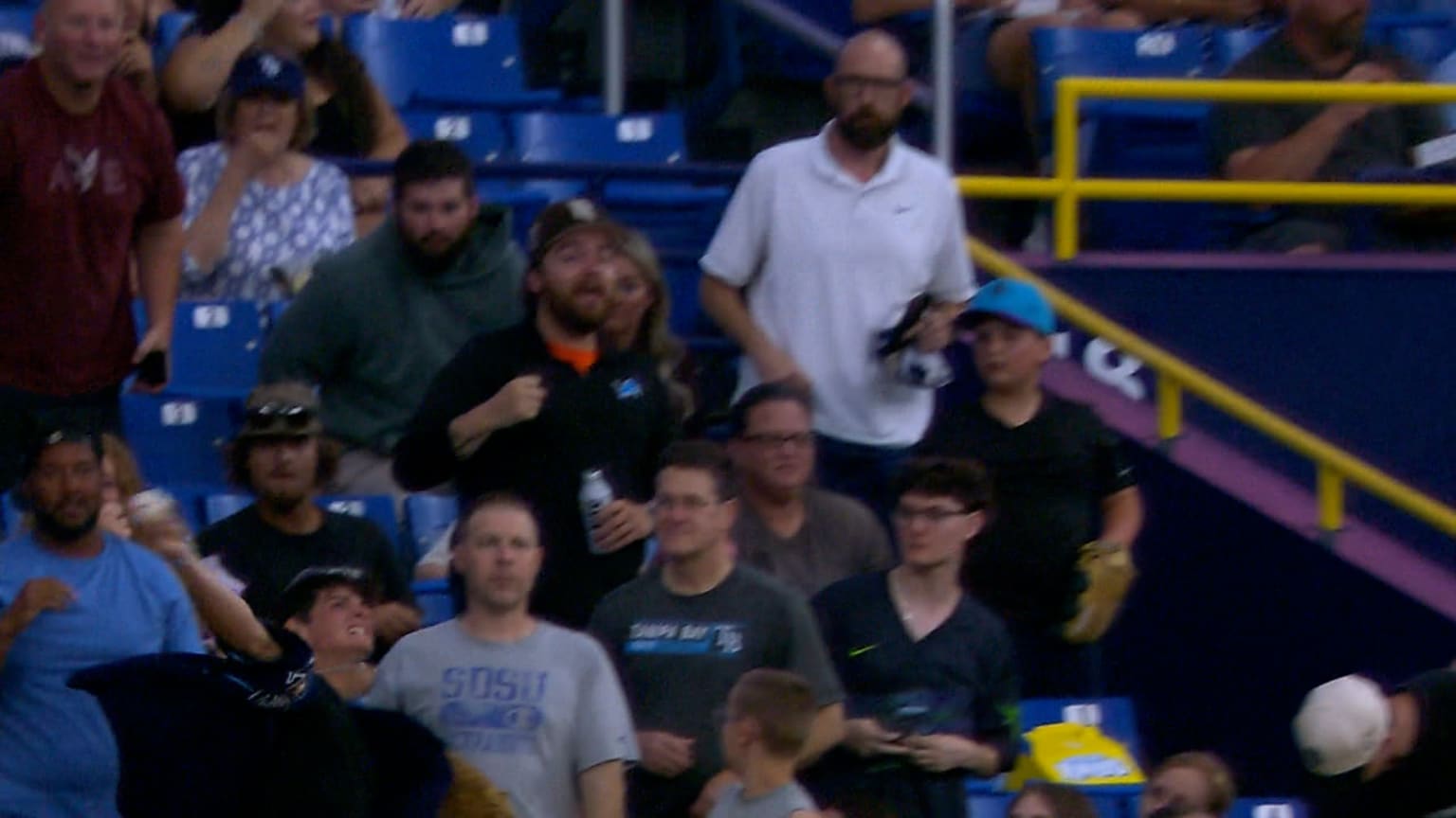 Rays fan gets a signed ball after catching homer | 06/01/2026 | Tampa ...