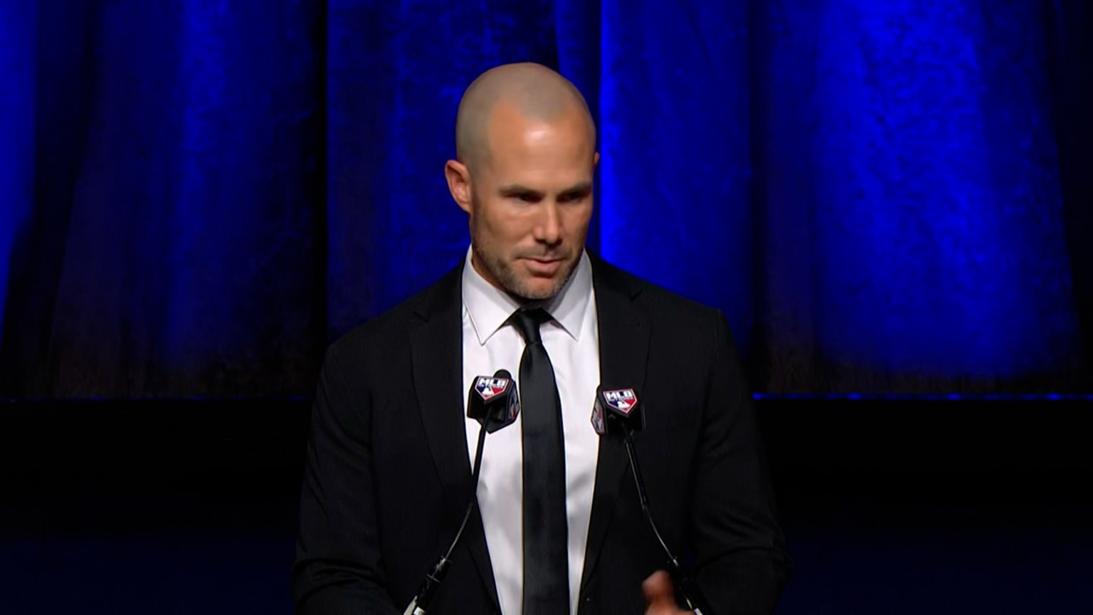 Schumaker accepts NL MOY Award | 01/28/2024