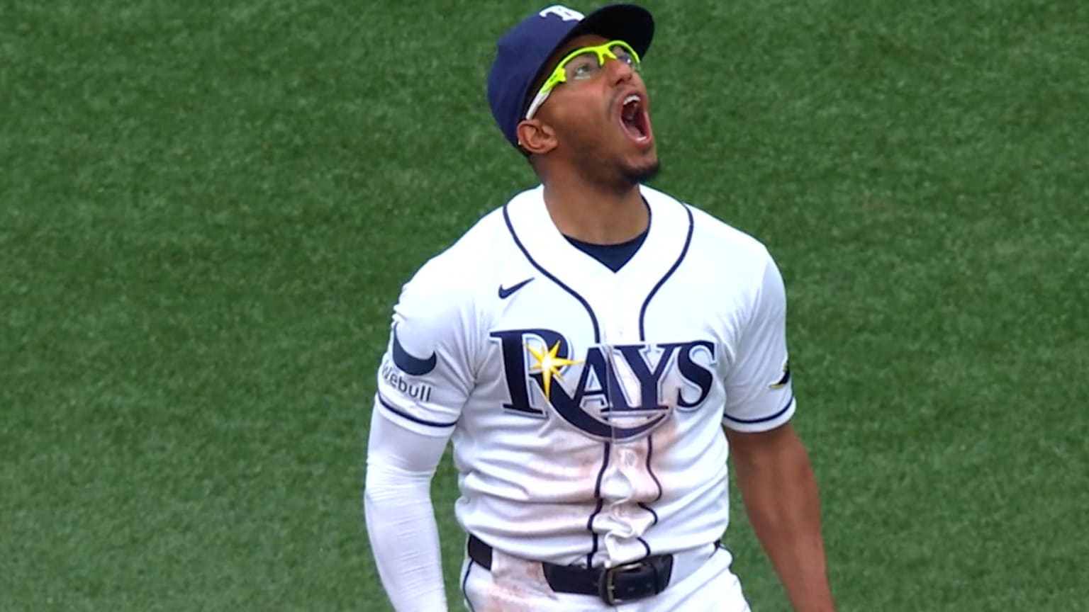 Richie Palacios' insane diving play | 04/12/2026 | Tampa Bay Rays