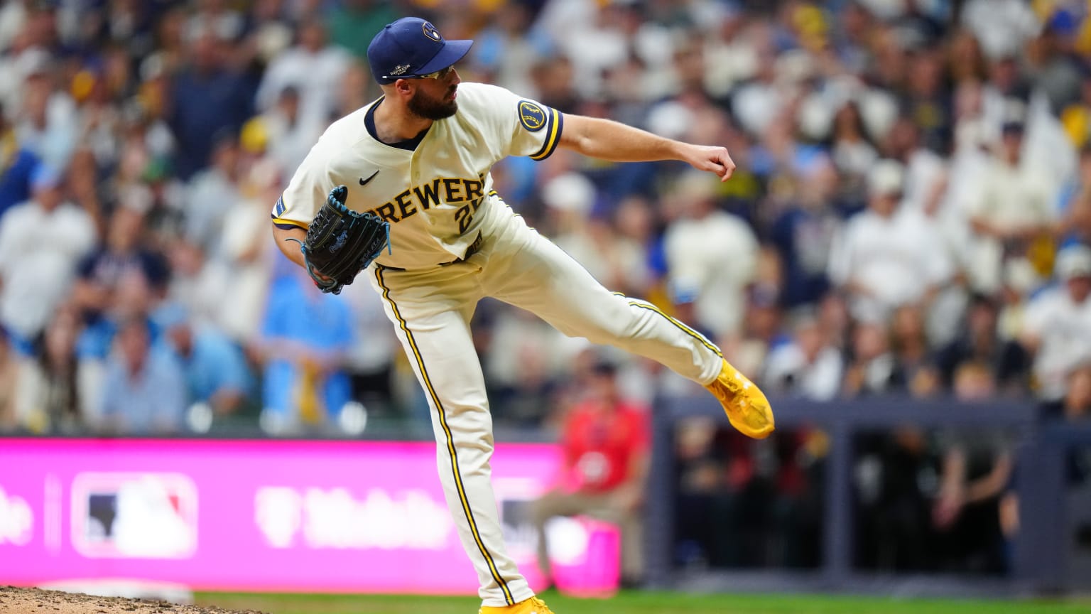 Aaron Ashby's clean 1 2/3 innings of relief | 10/12/2026 | MLB.com