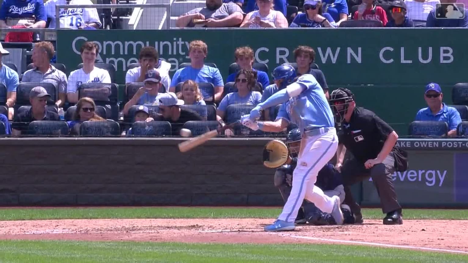 bobby-witt-jr-cranks-a-solo-home-run-to-left-field-07-16-2023